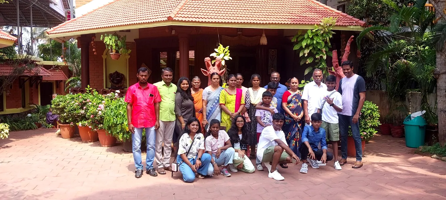 Customer group at a heritage stay