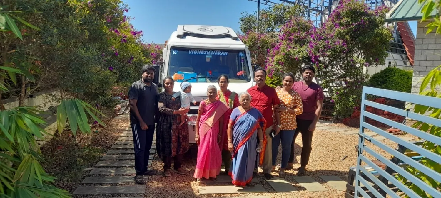 Family tour at a garden stay