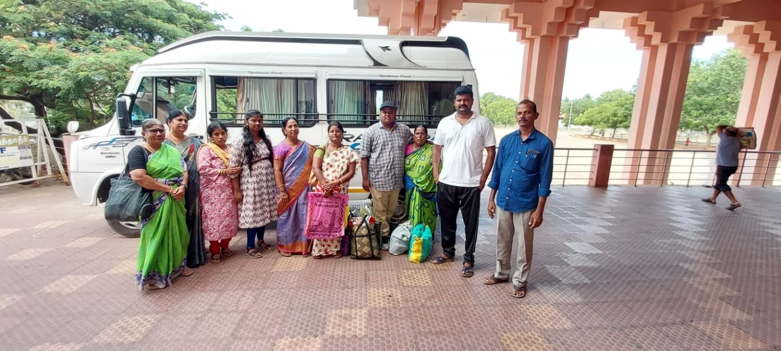 Customers travelling on Tamil Nadu Tours from Theni